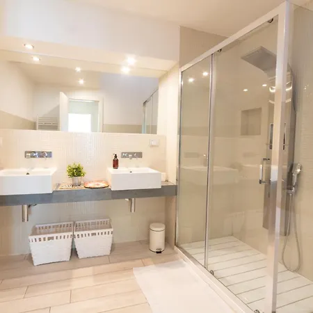 Realkasa Urbana Luxury Apartman Bologna